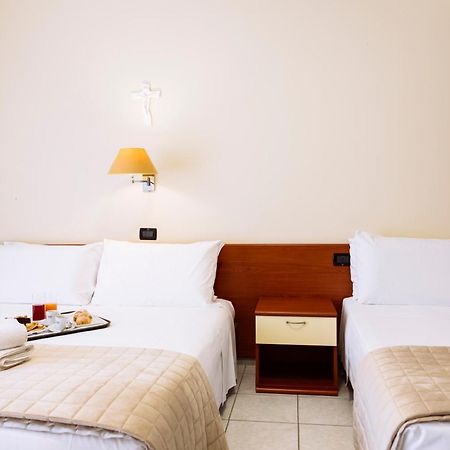 Hotel Leon - Ristorante Al Cavallino Rosso San Giovanni Rotondo Eksteriør billede