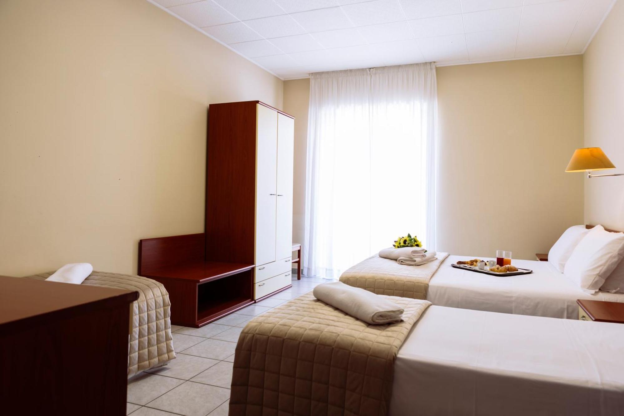 Hotel Leon - Ristorante Al Cavallino Rosso San Giovanni Rotondo Eksteriør billede