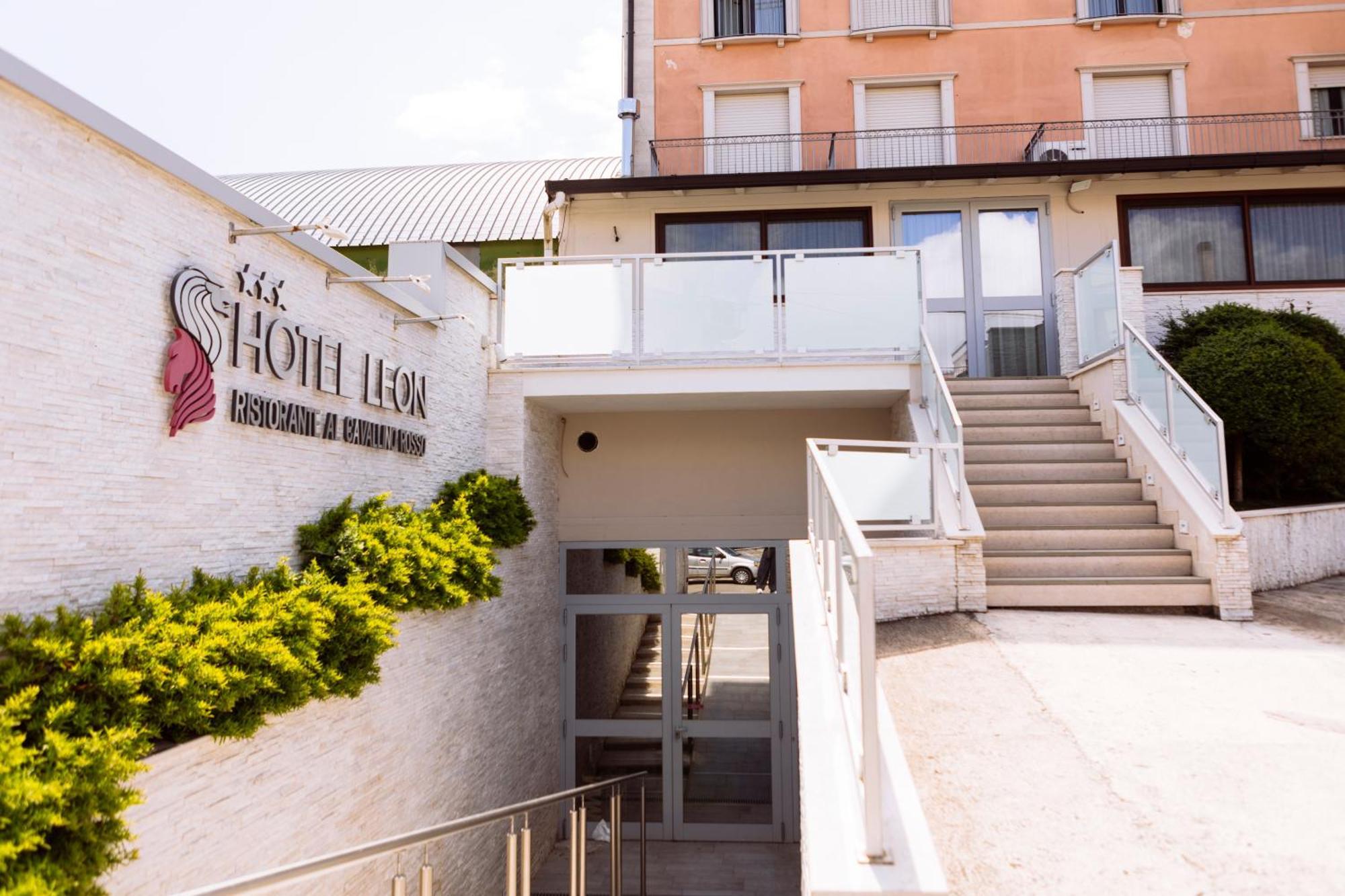 Hotel Leon - Ristorante Al Cavallino Rosso San Giovanni Rotondo Eksteriør billede